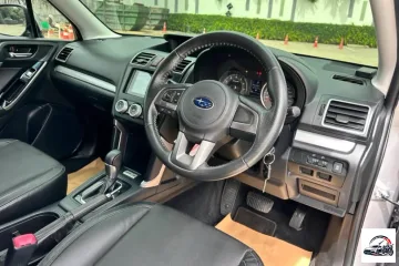 Subaru Forester 2.0i AWD (2016) Silver image 3