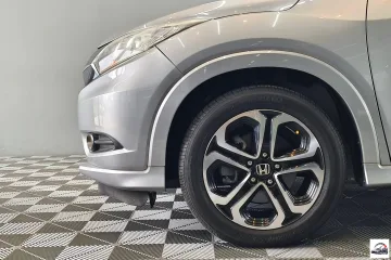 Honda HR-V 1.8 EL 2018 Silver more images