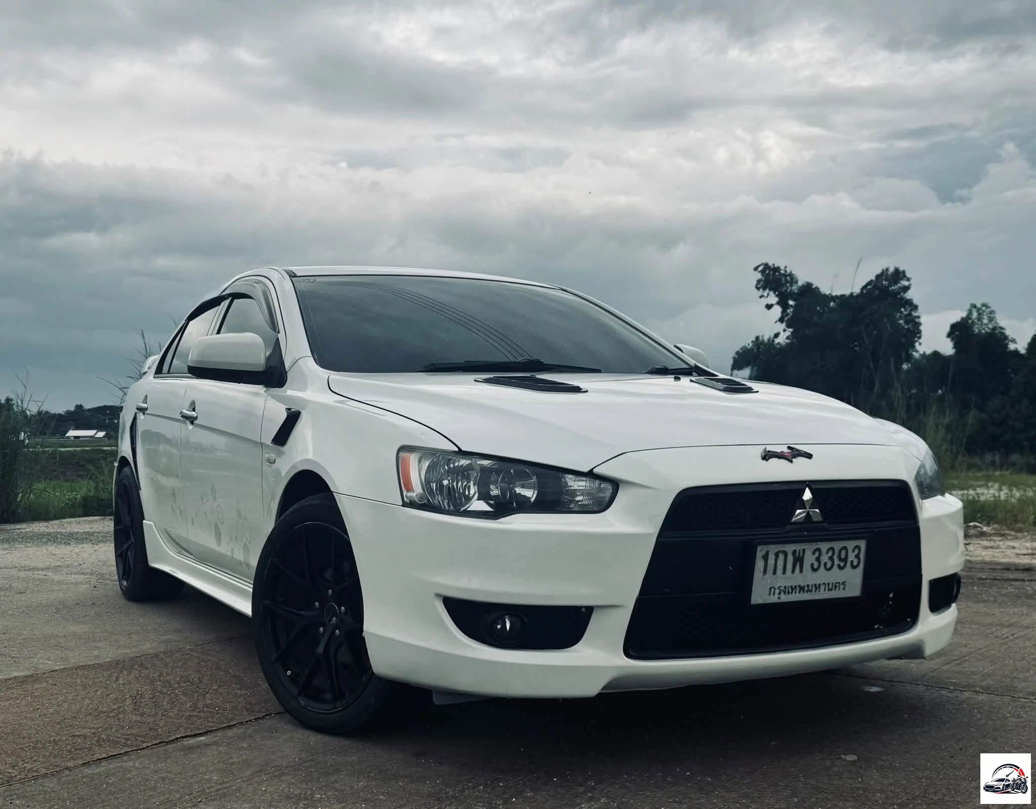 Mitsubishi Lancer EX 1.8 TRD Sport Type 2012 White