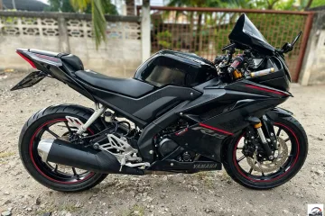 Yamaha YZF-R15 2018 Black image 1