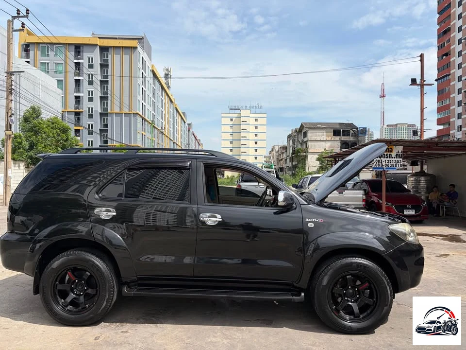 TOYOTA FORTUNER 3.0V 4WD 2006 Black