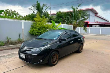 Toyota Yaris ATIV 1.2 S 2019 Black image 1