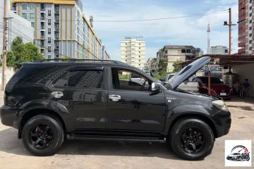 TOYOTA FORTUNER 3.0V 4WD 2006 Black image 1