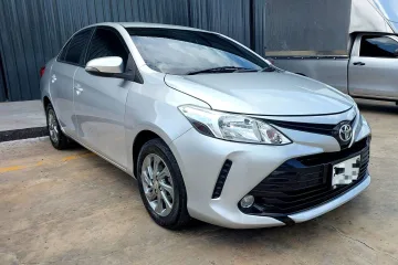 Toyota Vios 1.5 E 2018 Auto Silver Metallic image 2