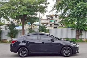 2016 MAZDA 2 1.3 Standard Sedan Black image 4