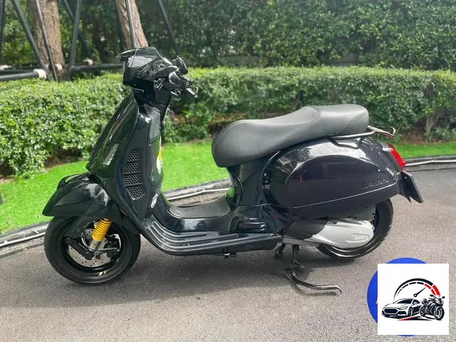 2021 Vespa GTS 300 SuperTech Black