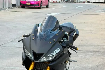 2021 YAMAHA R15 V3 Black image 3